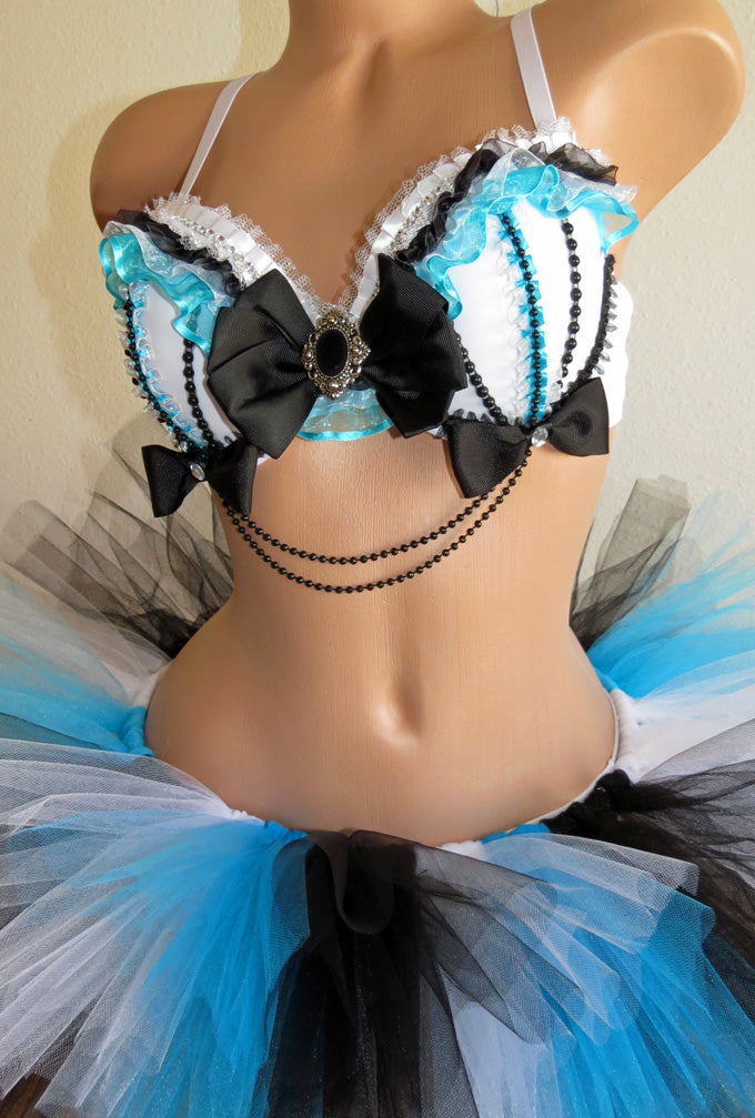 Alice in Wonderland inspired Rave Outfit